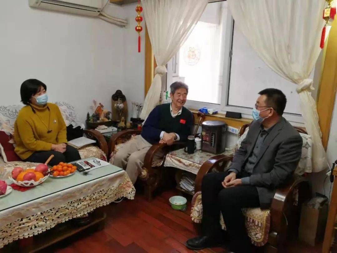 齐鹏飞副书记看望杨瑞森教授