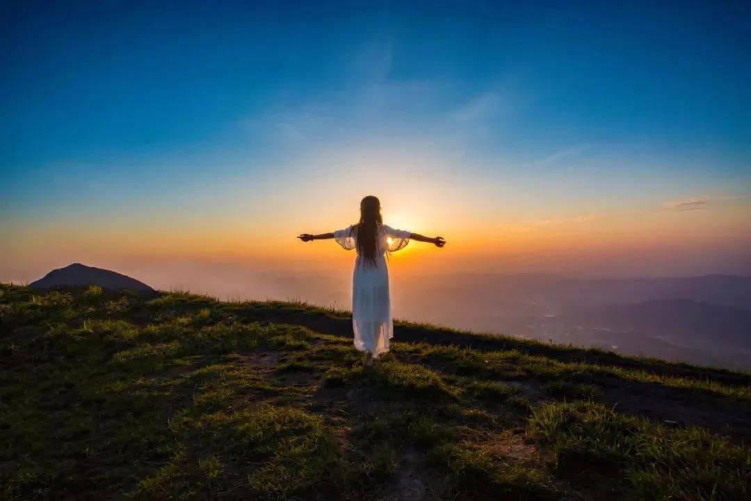 而这个作用的大小,就取决于发送者和受用者本人定力(念力)的大小.