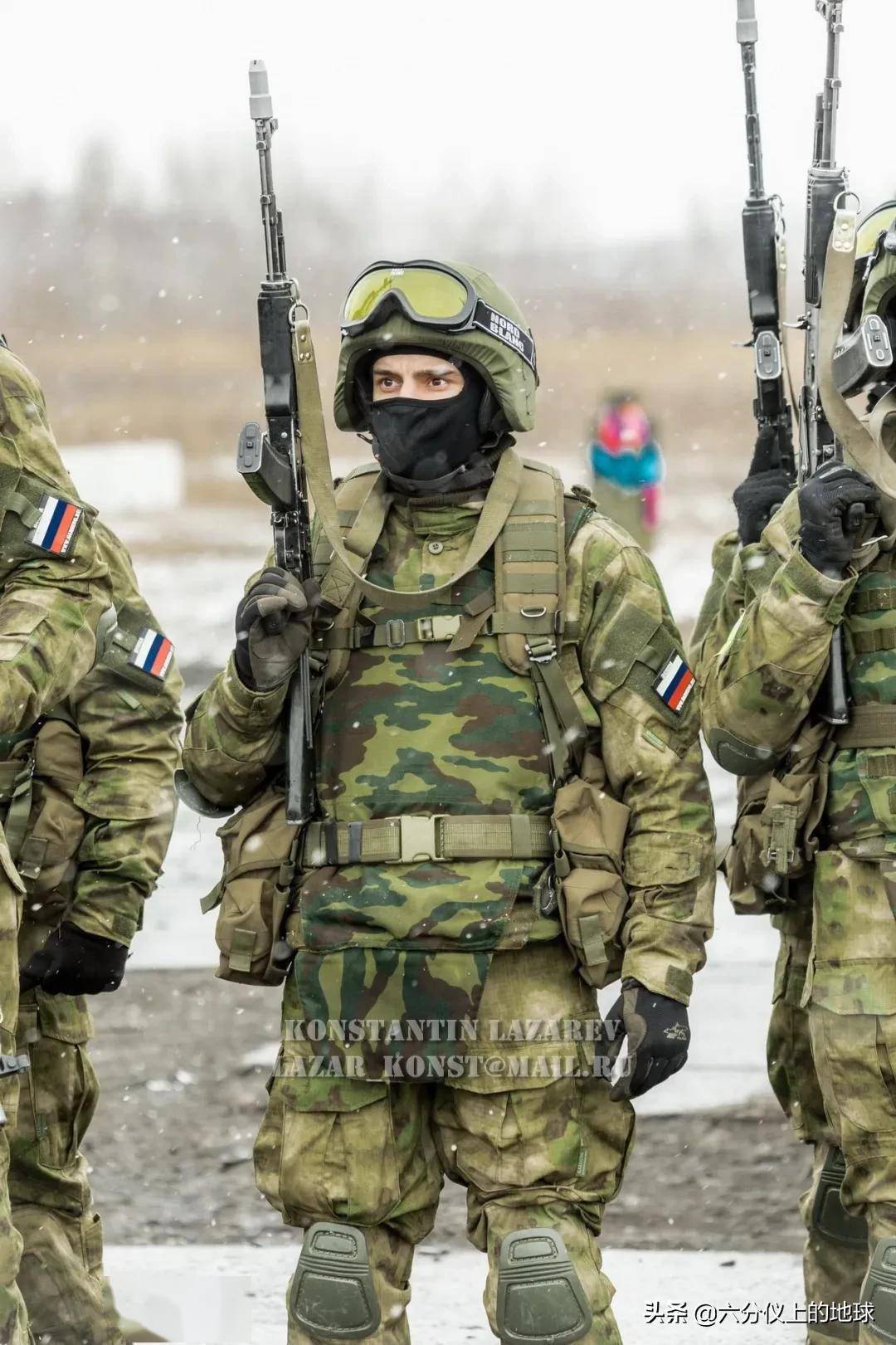 下图:2014年俄罗斯联邦内务部捷尔任斯基师摩托化内务部队演习的另一