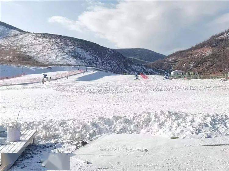 哇塞西昌周边超美的高原滑雪场终于来啦明日正式开放拿上福利赶紧上车