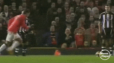 足球技巧:任意球独特踢法【内含其他任意球踢法】