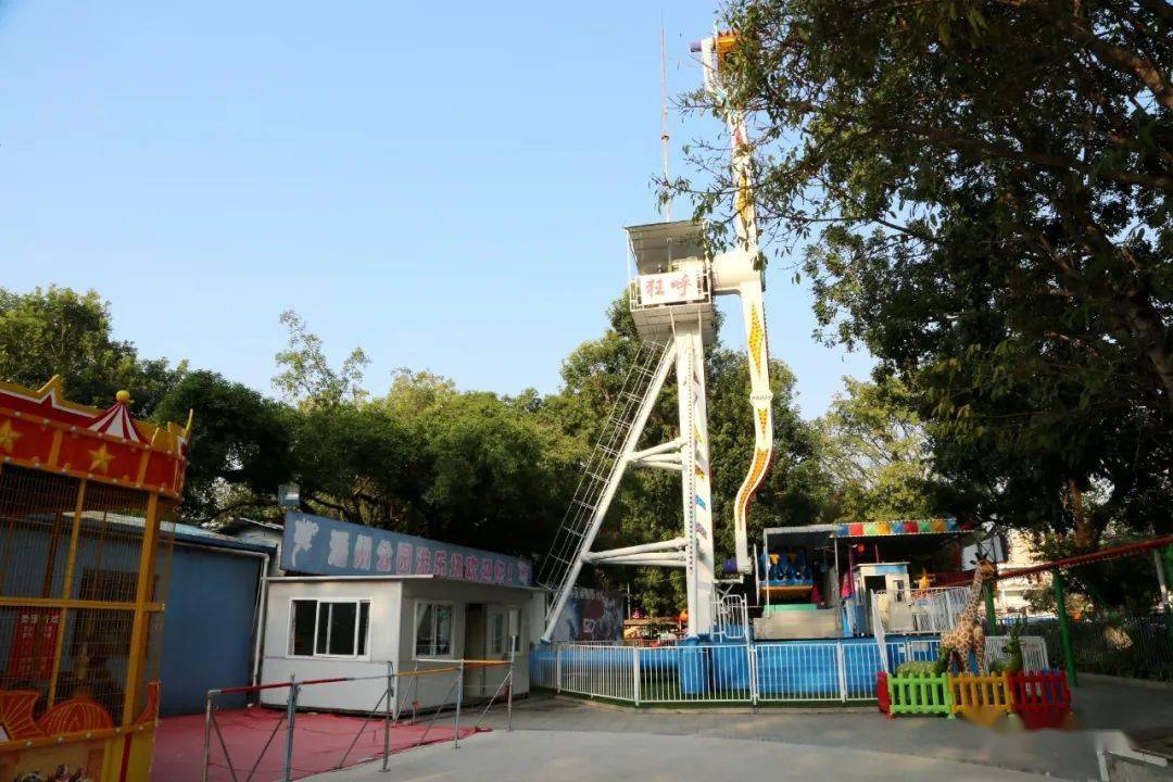 王土瑞一行先去到潘州公园游乐场,华润万家超市和万福名雅城,检查特种