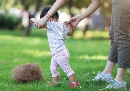 【德州阳光大姐】婴幼儿运动能力训练_宝宝