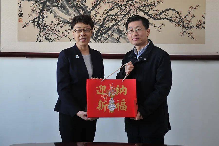 新春将至 区领导走访慰问东城卫生健康领域高层次人才