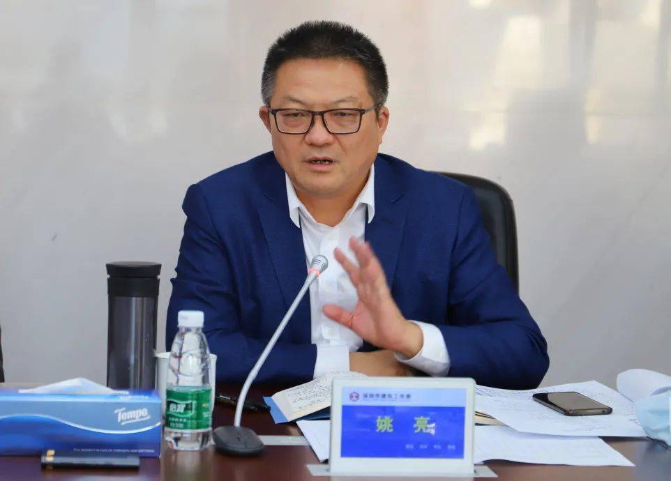 易文权率队拜访深圳市建筑工务署