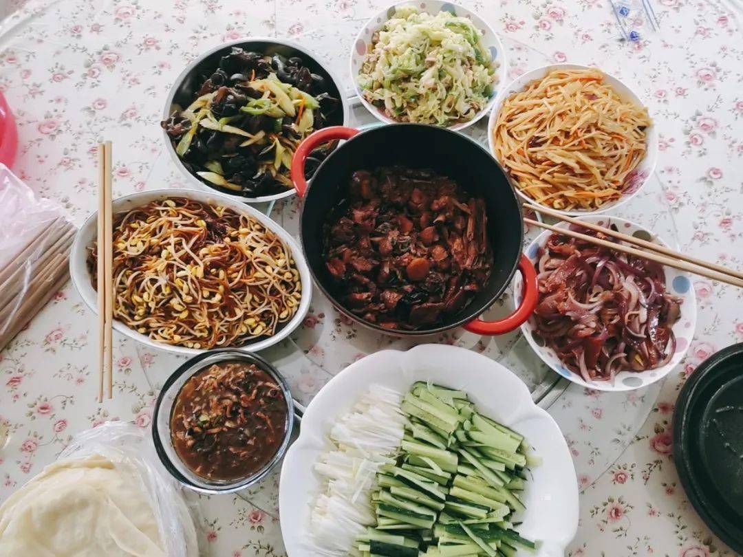 河源朋友圈的年夜饭刷屏!快来看看哪一桌是你的菜