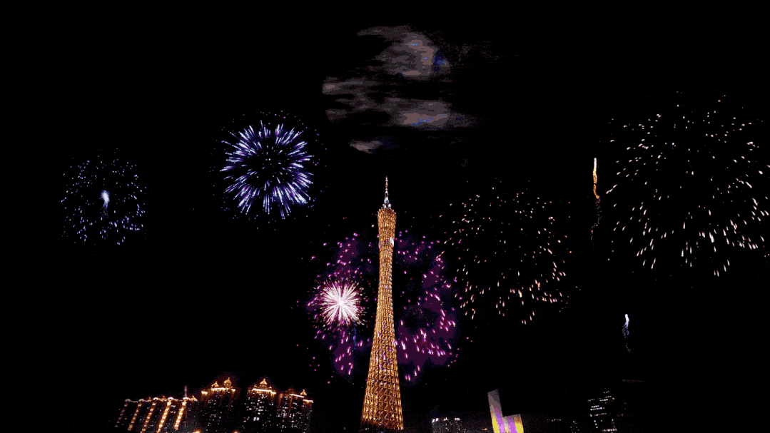 据广州塔方介绍,此次广州塔虚拟灯光秀是以合作模式进行的国内知名