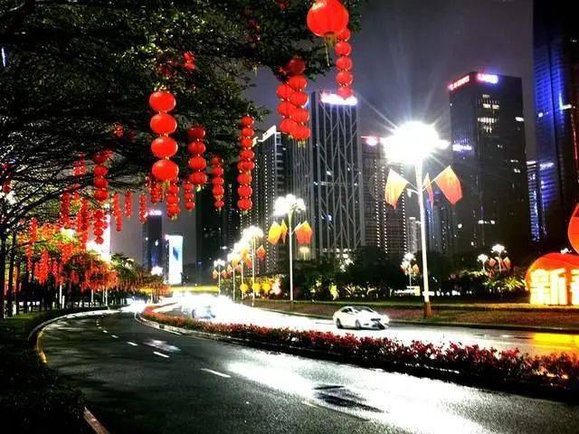 【虹歌生活】深圳深南大道春节版夜景来了!雨后夜景更