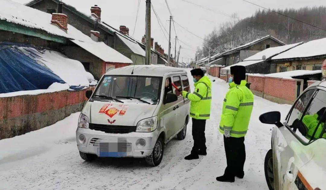 抚松交警坚守一线春节期间再出重拳严查酒驾保平安