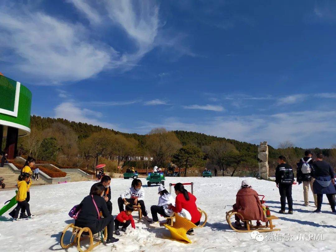 近期温度舒适宜出游跑马岭齐鲁雪乡又迎客流小高峰