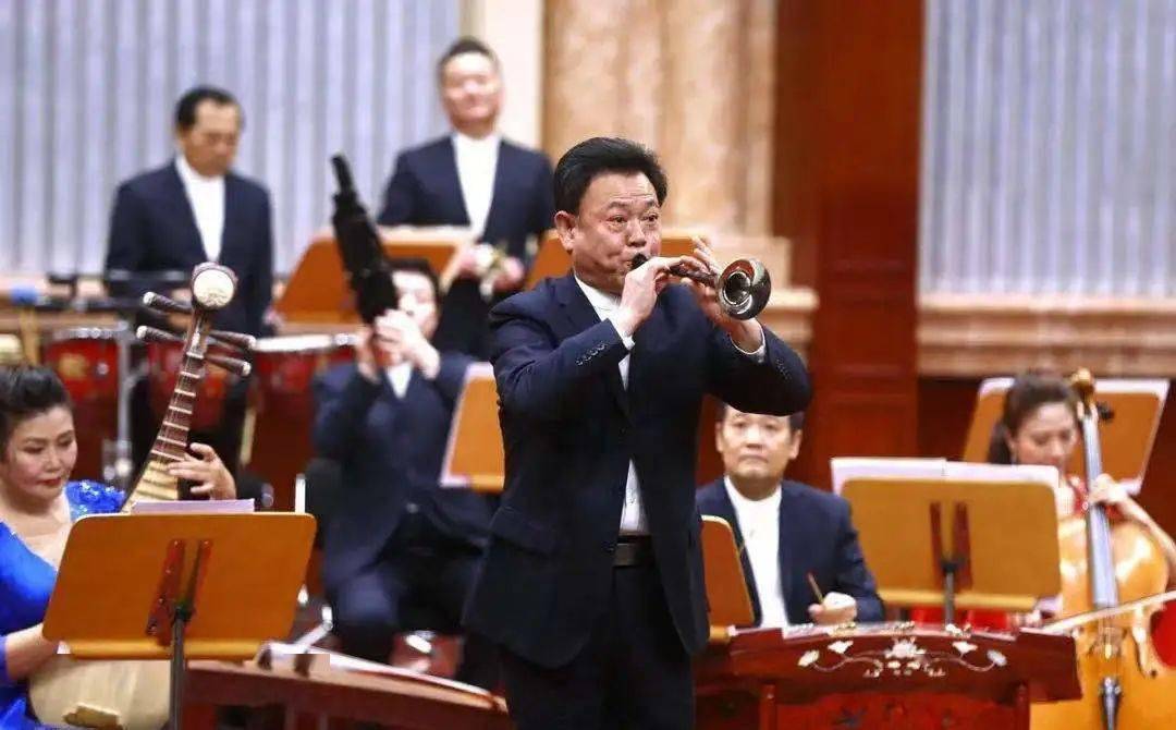 民族乐团拥有笛子演奏家刘管乐,笙演奏家阎海登,唢呐