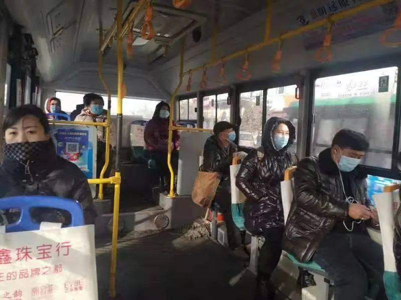 今天起,绥化市区公交车恢复运营
