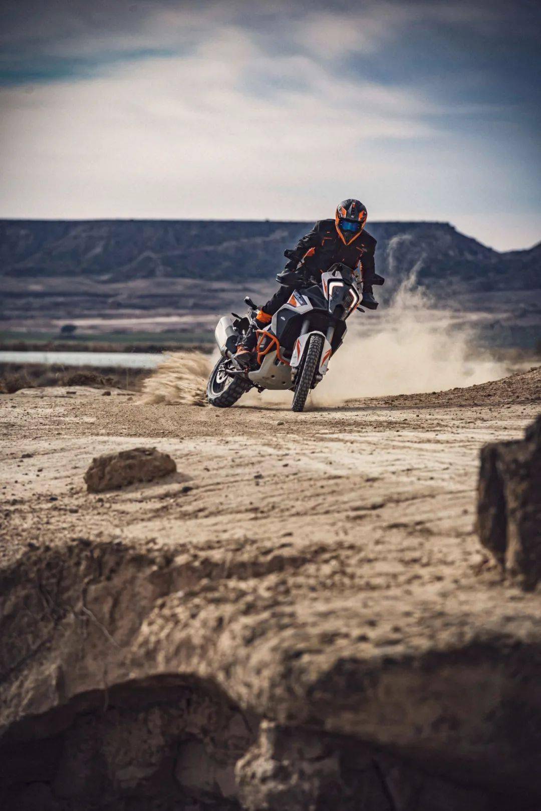 壁纸快取,2021 ktm 1290 super adventure r