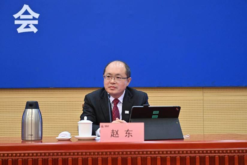 中国石化对口支援扶贫工作领导小组副组长赵东介绍了"一县一链"的产业
