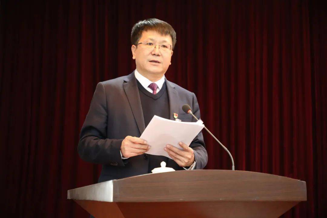 任玉江当选富拉尔基区人民政府区长