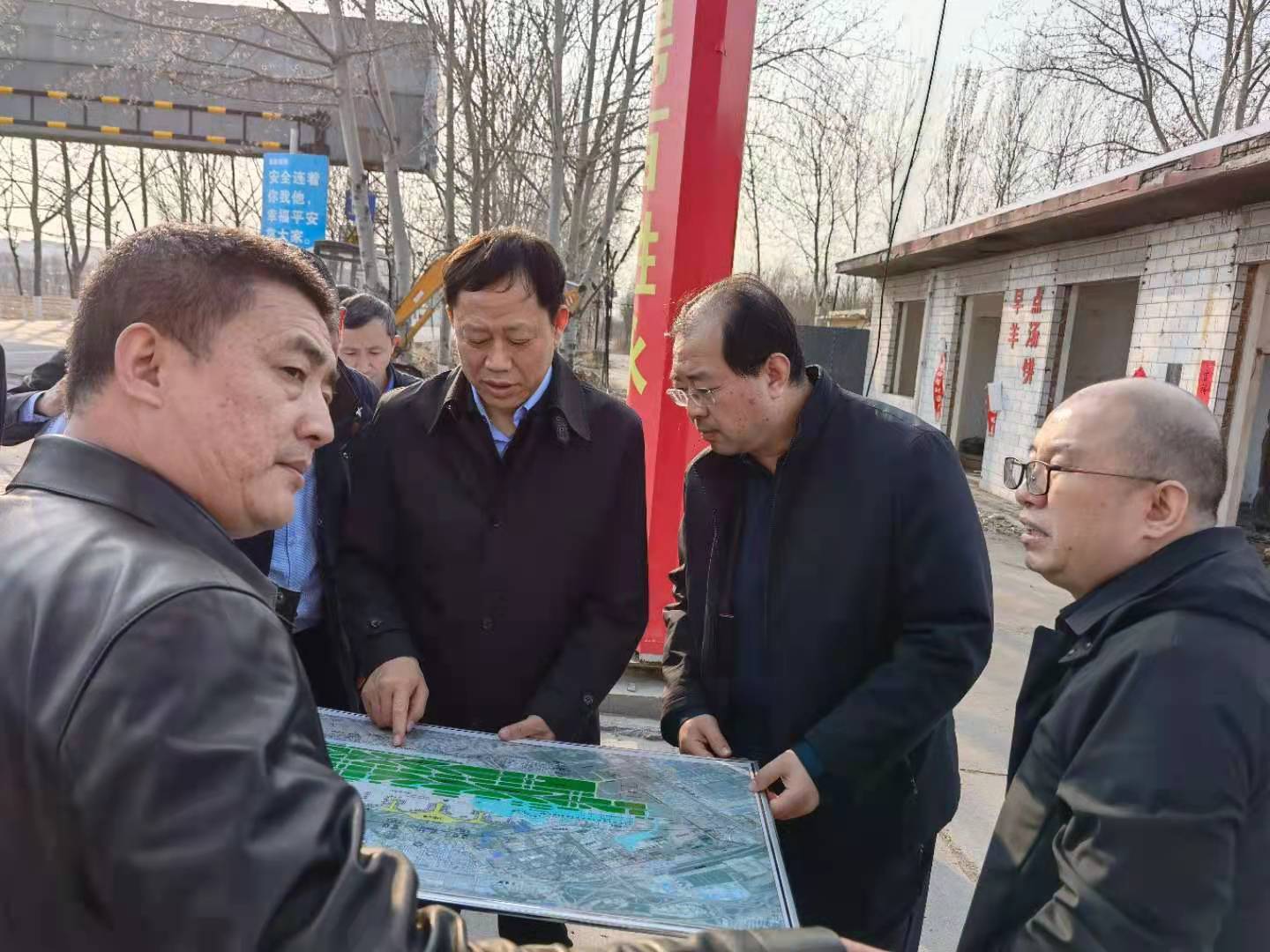 最后,姚少峰副主任强调,机场三期改扩建是山西省重点