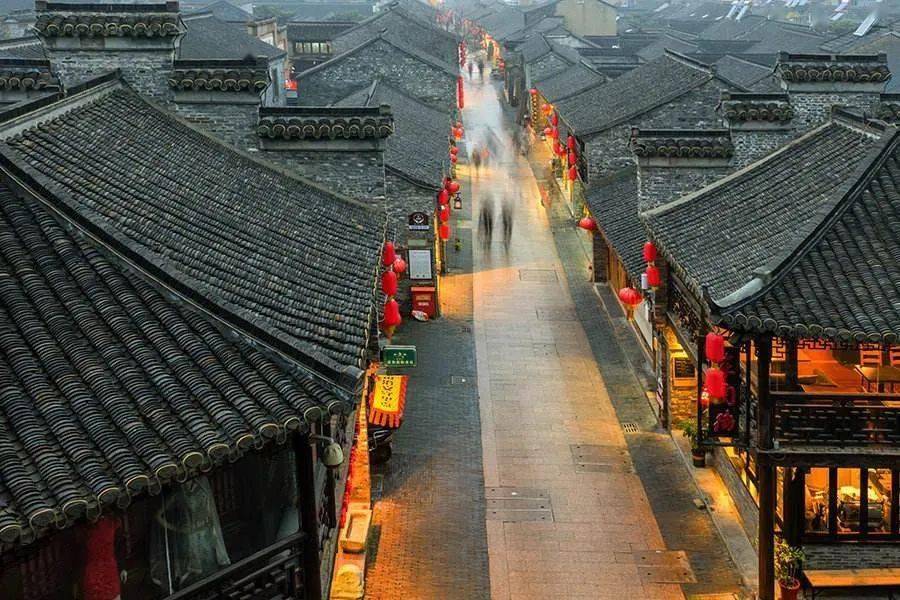 东关街浓缩了扬州的千年历史与万种风情