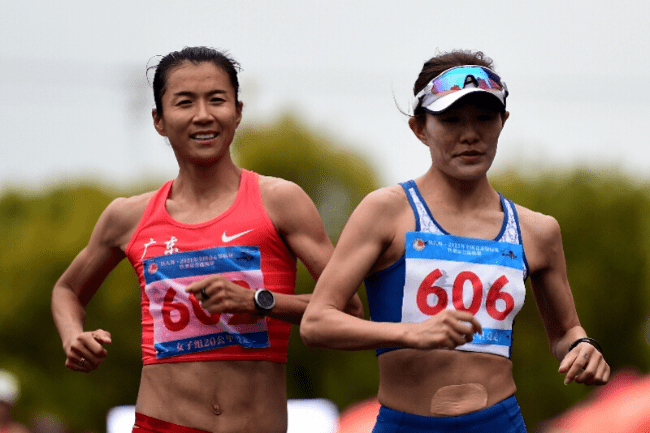内蒙古选手杨家玉不仅以1小时23分51秒的成绩获得女子20公里竞走冠军