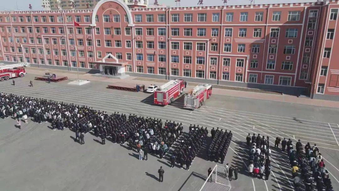 监制:齐齐哈尔市消防救援支队 ◆ 审核:张宇南
