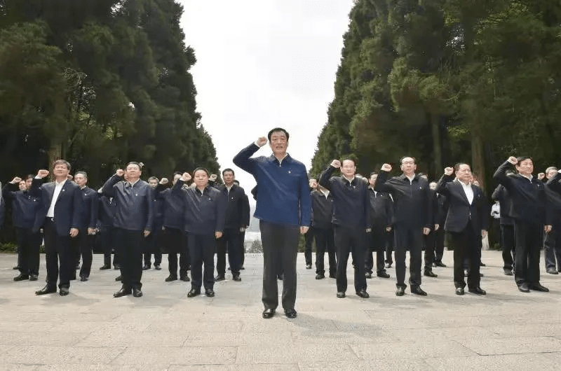 省四套班子集体上井冈山,追根溯源学好百年党史,继往开来走好新长征路