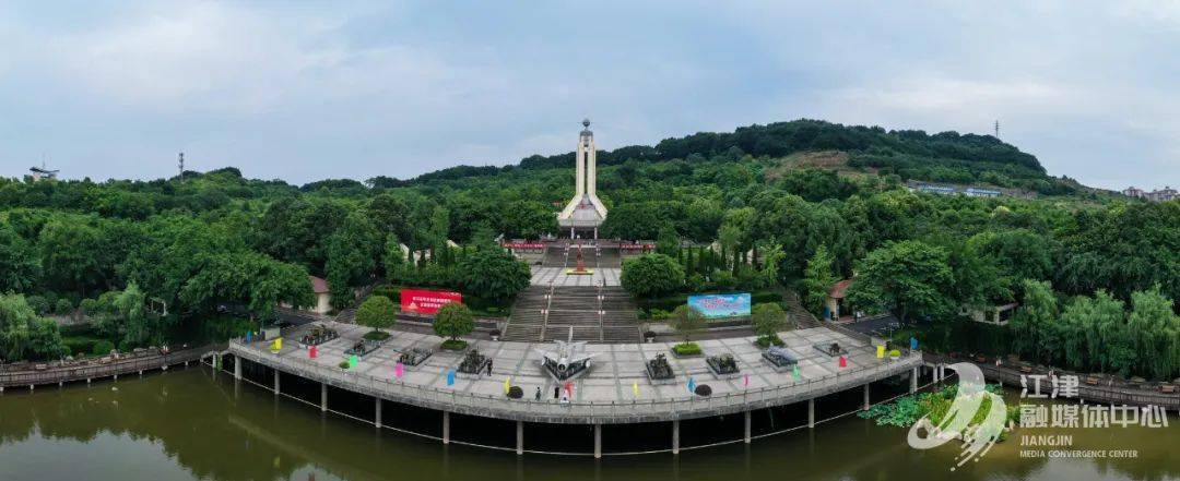 如果说聂荣臻故居,冲口私塾,聂氏染房,聂帅母校江津中学旧址,见证了聂