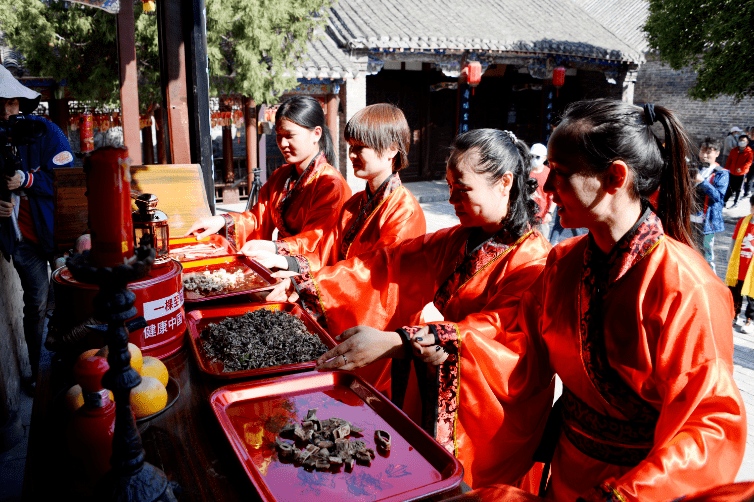 河南南召中原人类文明发祥地——小空山猿人冰台取火遗址(源点)采取天