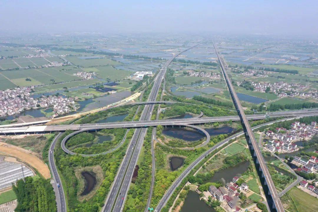 溧宁高速公路是我市全力争取纳入"十三五"规划开工建设的重点项目