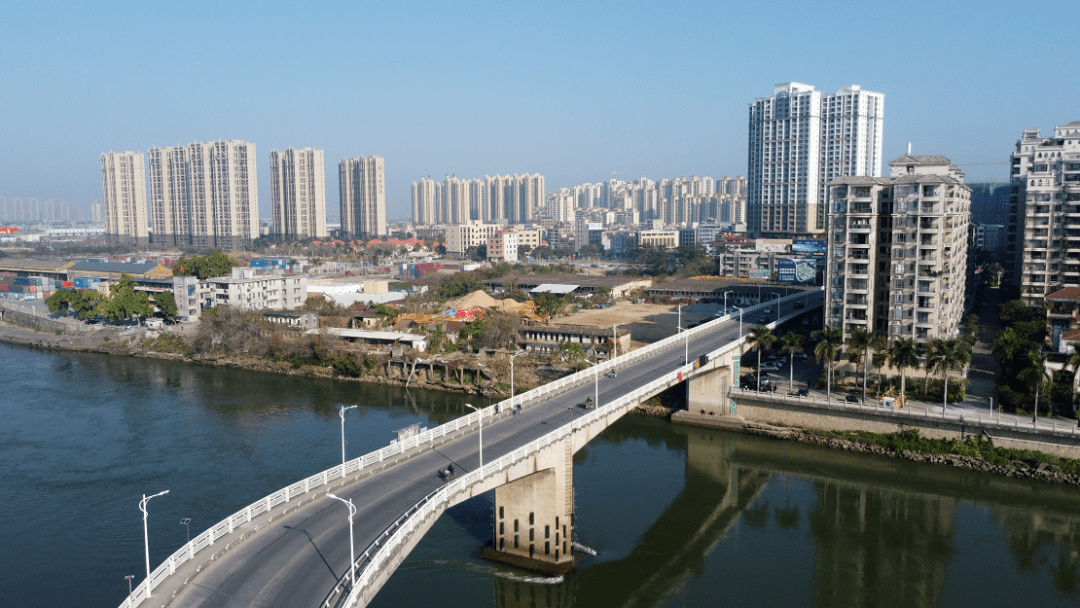 石湾街坊速看一个月内不能从石湾大桥开车过石龙这里了