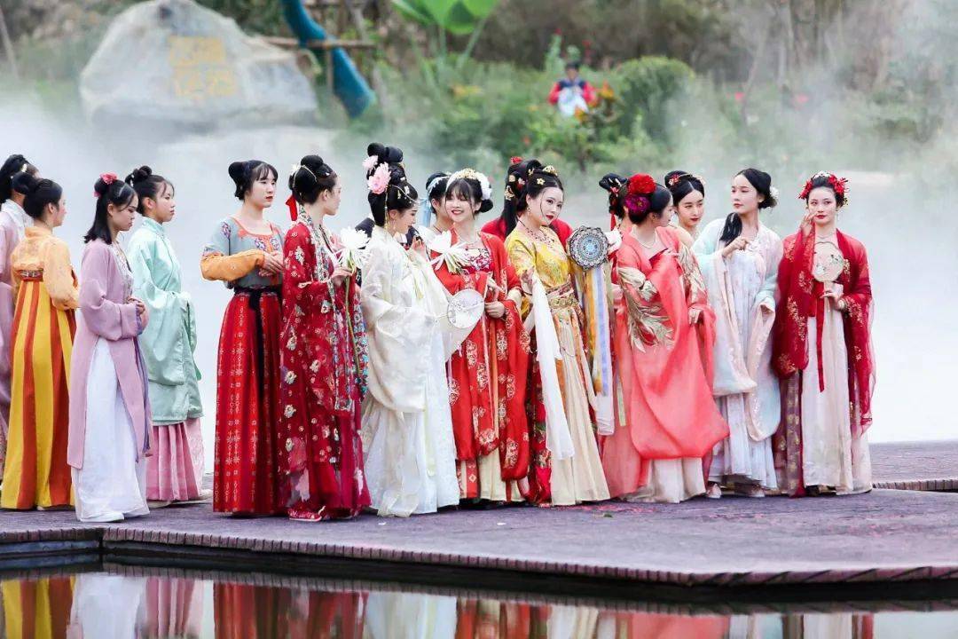 葛仙村一周年啦超大福利来袭429穿汉服免费游园共赴星空夜游之约