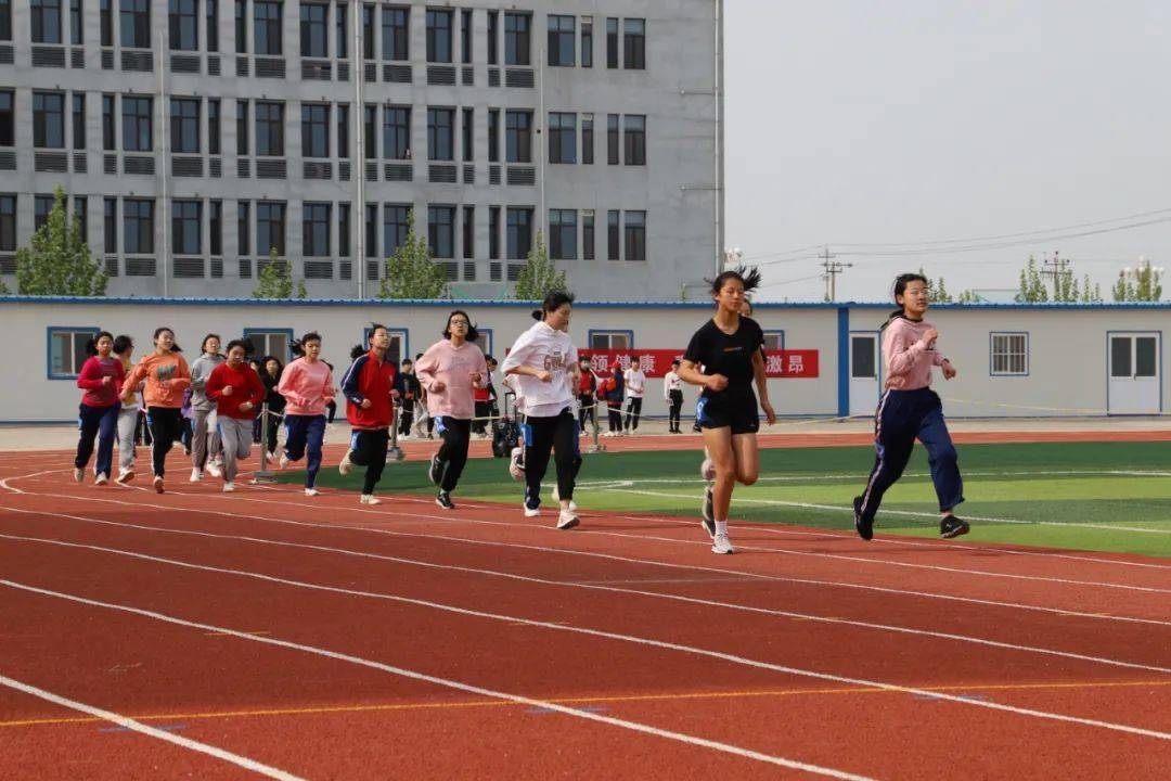 2021年枣强县中考体育考试顺利开考