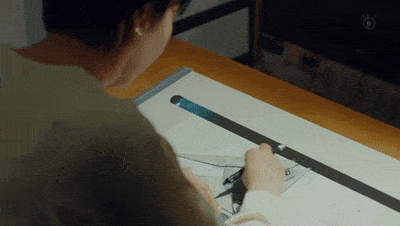 他凭借《我们的教科书》《母亲》《尽管如此 也要活下去》《最完美的