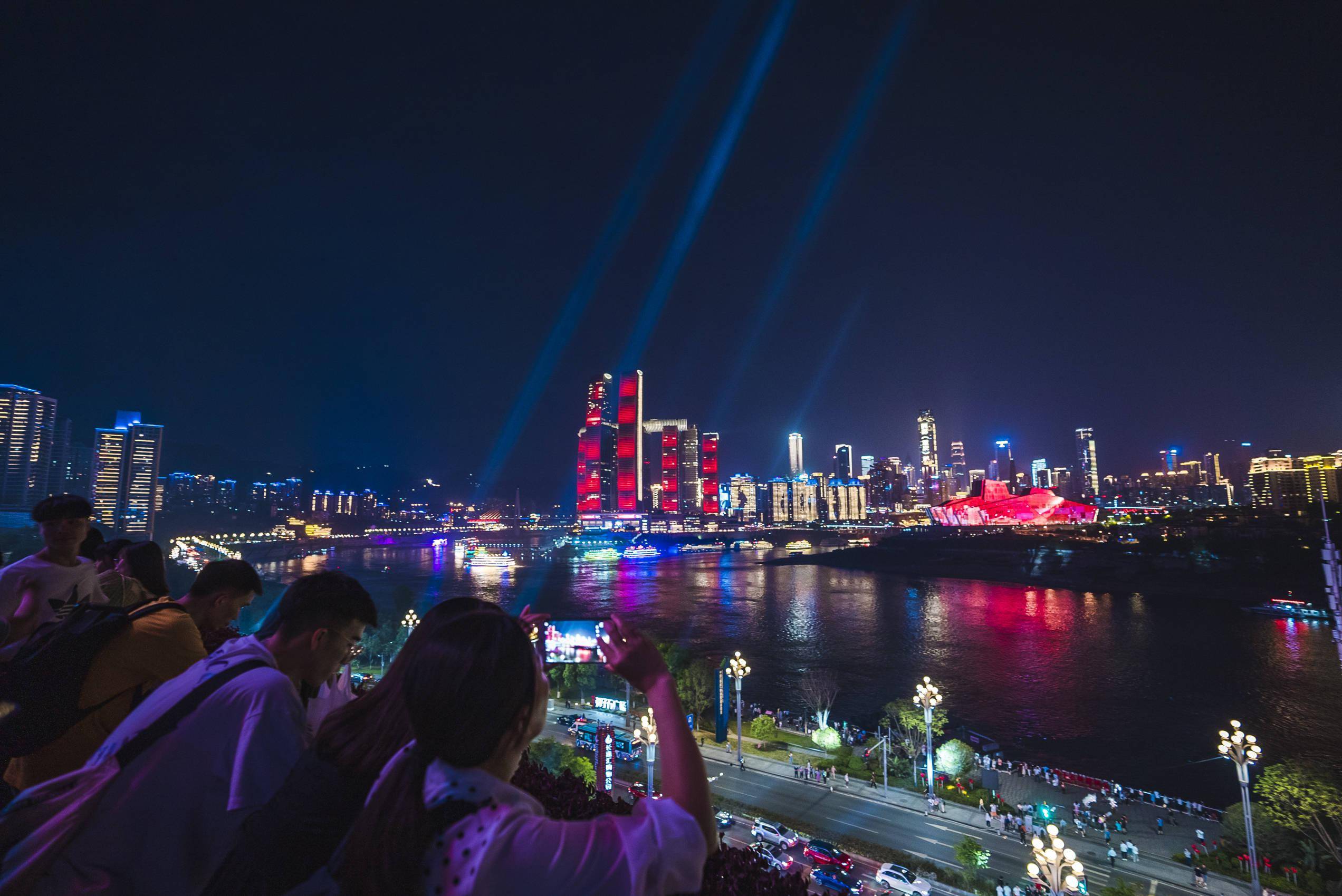 重庆|五一点亮山城 邀"最美奋斗者"打卡巴渝夜景