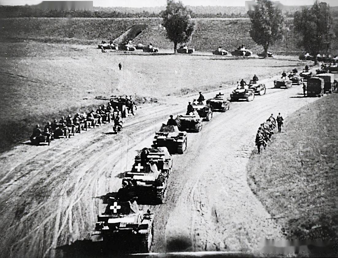 入侵波兰的德国军队将以装甲部队的迅猛突击作为地面进攻的矛头.