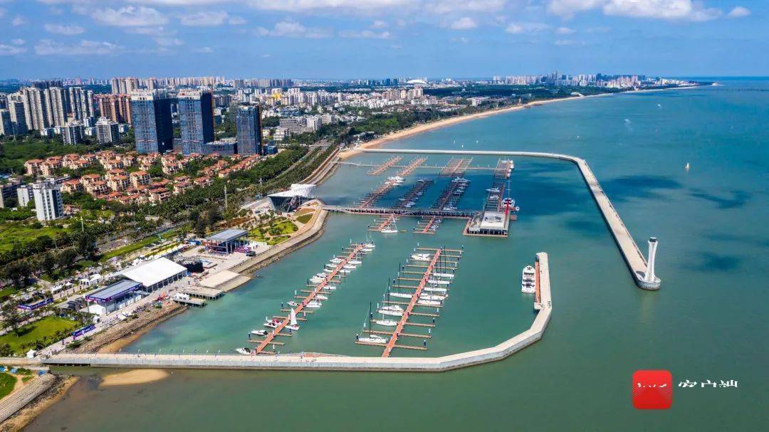 图为海口市国家帆船基地公共码头.记者刘洋摄