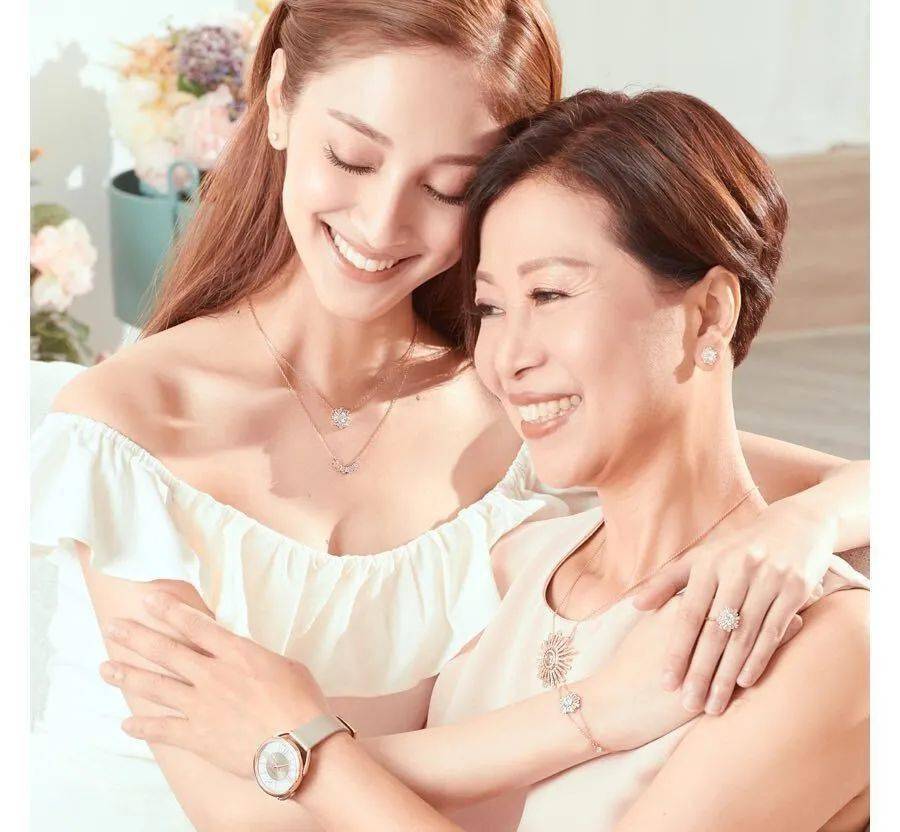 陈凯琳妈妈揭子女似混血儿真相!认曾抗拒郑嘉颖:觉得佢好花心