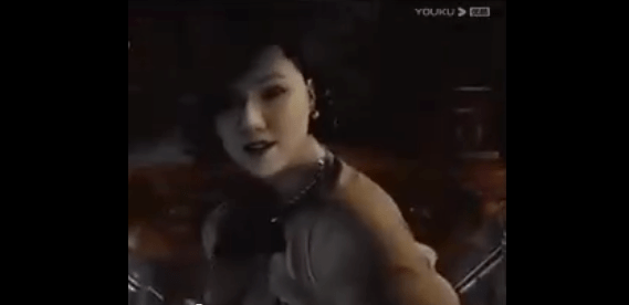 《生化8》米兰达yyds!小刀戳夫人臀部之后?《cod》联动