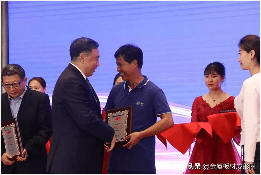 喜讯任达电器荣获第二届深圳品牌百强企业荣誉称号