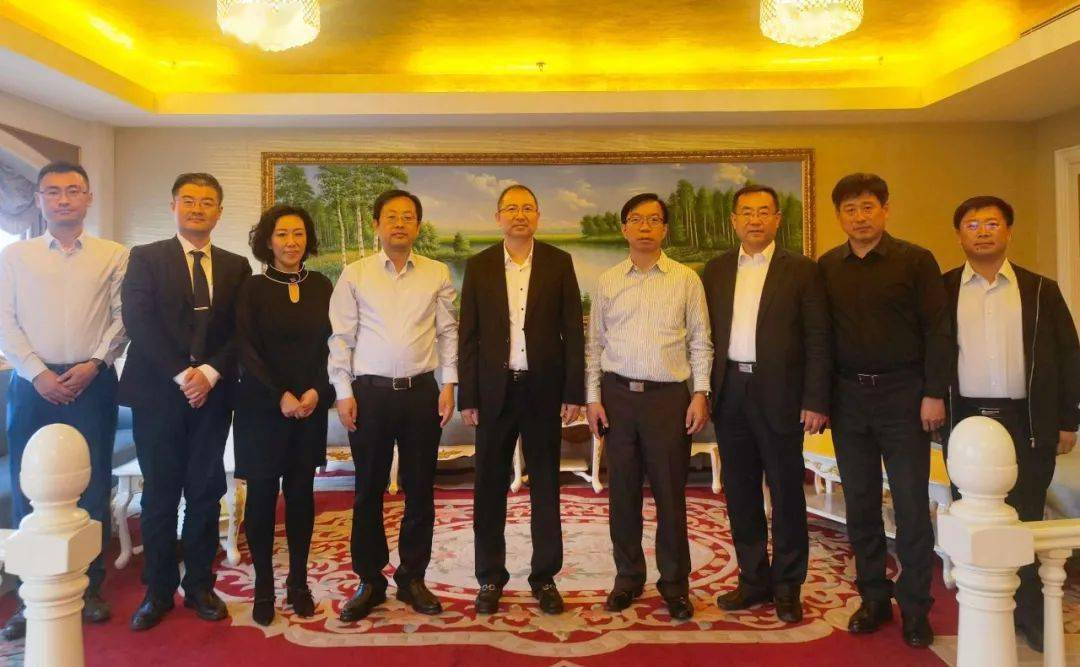 区长廉桂峰与万达集团就项目推进达成新共识