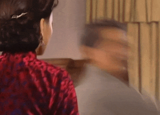 结婚后,雪姨迅速适应了后宫之主的工作,把陆家上下打理得井井有条.