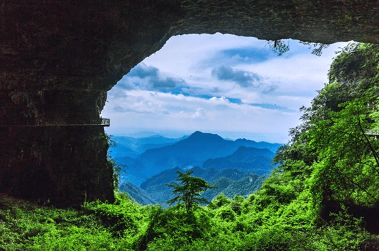 吃喝玩乐尽在金佛山