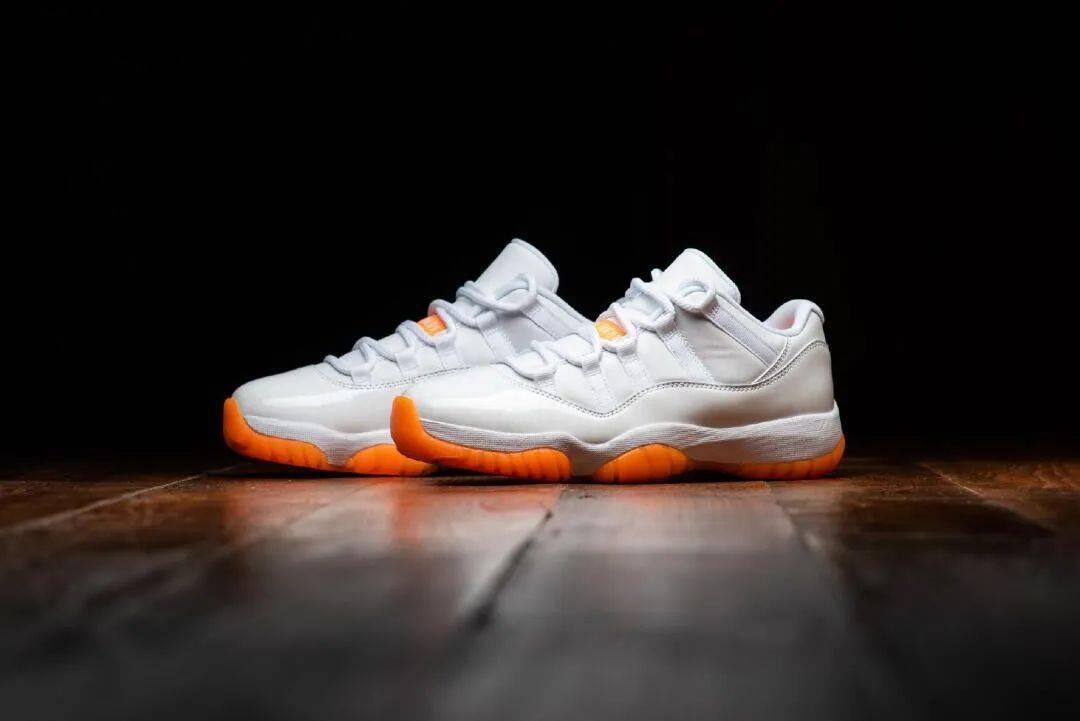 男生穿air jordan11 low 也太帅了!_bright