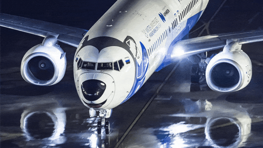 02 03 六大主题课程开启机场的魔法舷窗 登上1:1波音737模拟机 变身