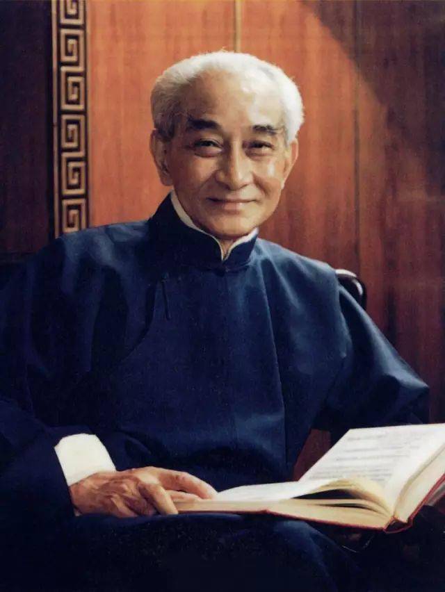 103岁的国学大师叶曼先生的预言,火爆了朋友圈!