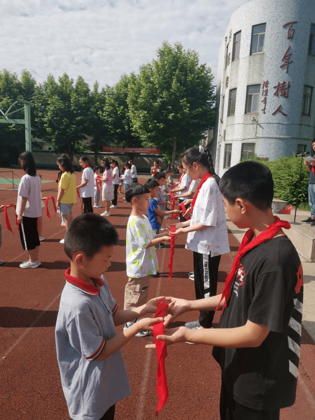 郭店小学双山实验学校硖石小学马桥中心小学谈桥中心小学世外附属海宁