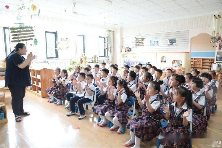 东城幼儿园:小学课堂初体验