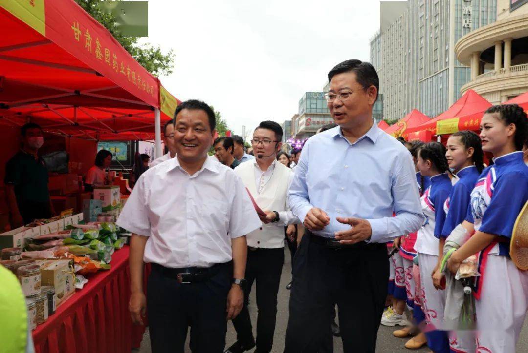 成县代表团参加青岛市城阳区第二十届市民节