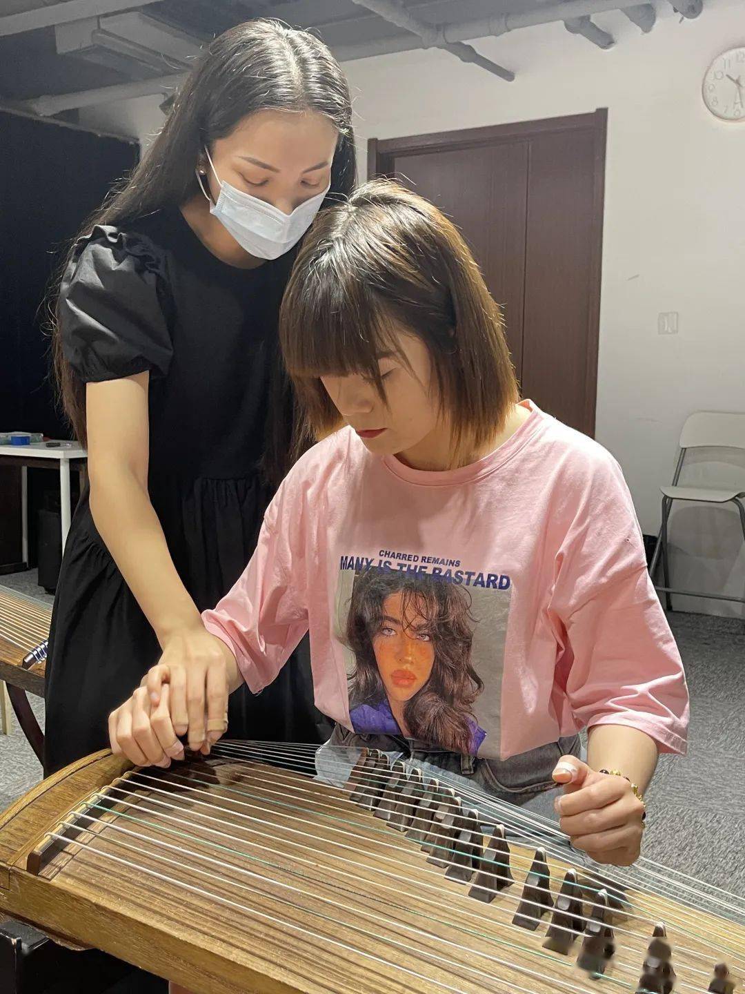 5结业证书结业证书颁发,师生集体合影留念,为本届全国古筝基础强化班