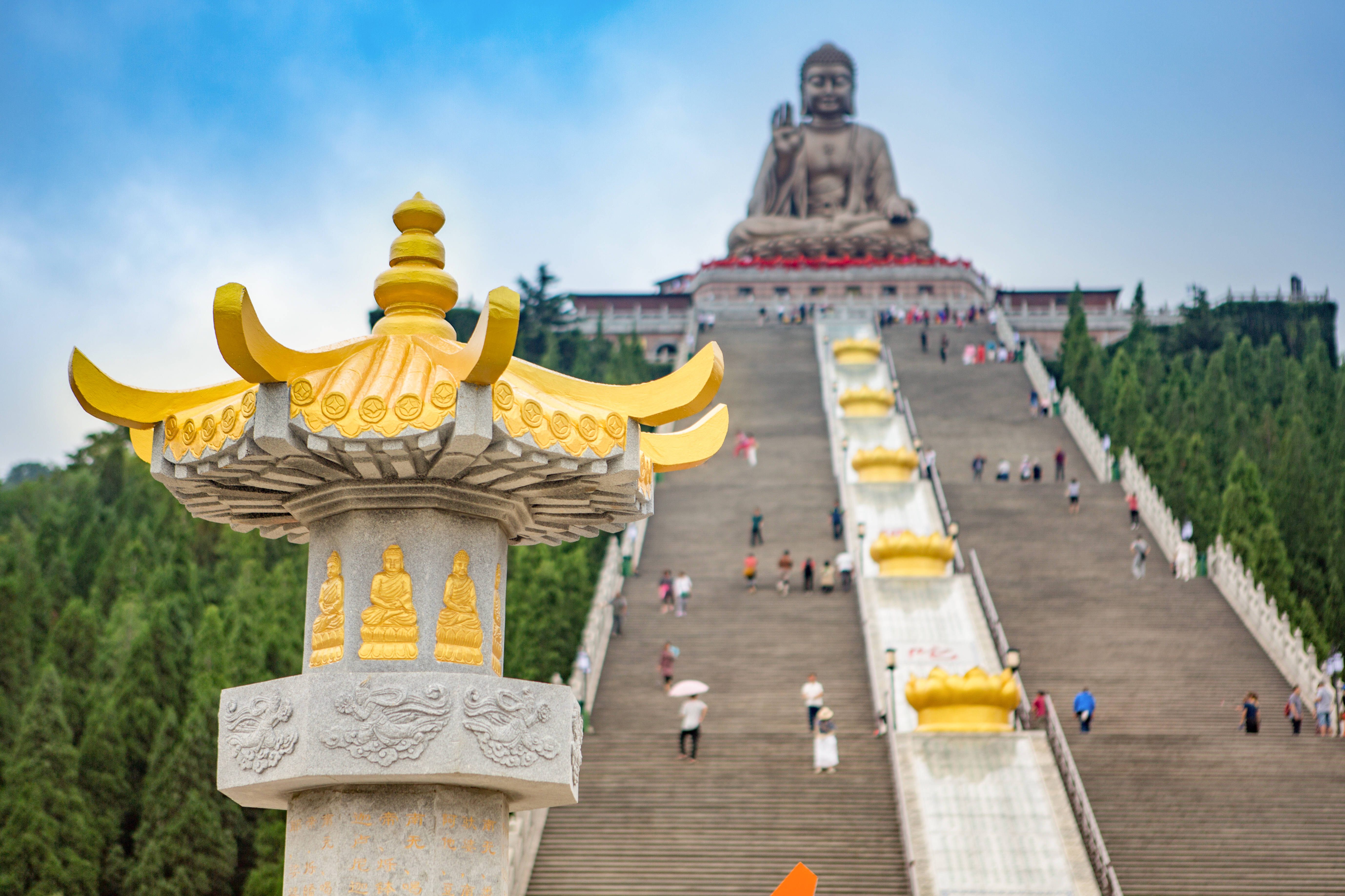 度假天堂"休闲度假之旅南山旅游景区——南山庄园藏酒中心——龙口动