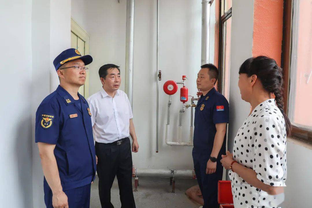 周口市副市长,公安局长张元明带队检查消防安全工作