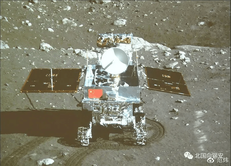 五星红旗在月球的照片